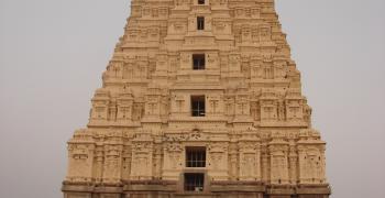 Индия. Карнатака. Храм Вирупакша и окрестности