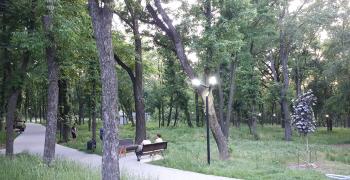 Парк Гагарина ДНУ Днепр. Украина