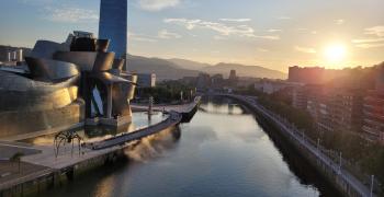 Бильбао набережная. Испания