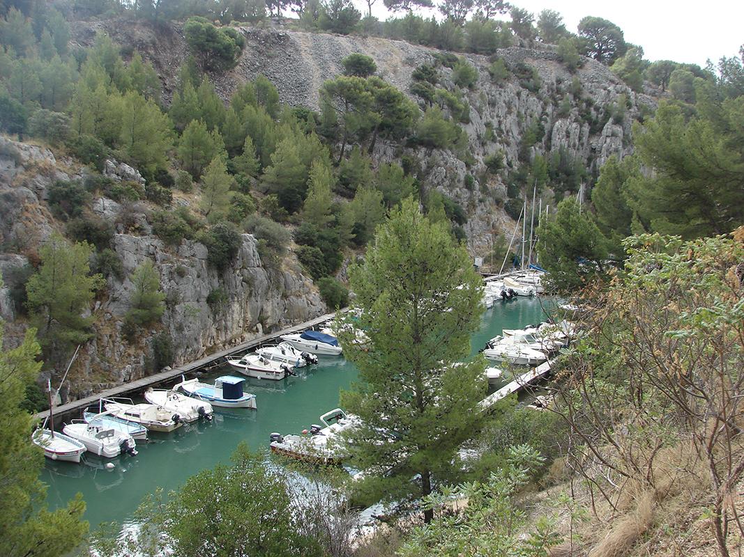 Cassis calanques - indescribable beauty or "cove" in French?