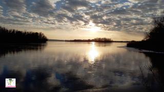 вид с острова. днепр. украина