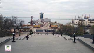 потемкинская лестница в мае. одесса. украина