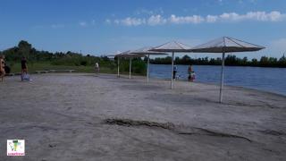 парк новоселица пляжи. днепр. украина